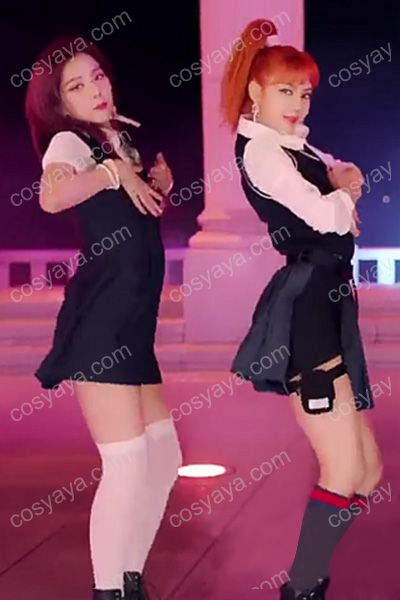 BLACKPINK AS IF ITS YOUR LAST演出衣装